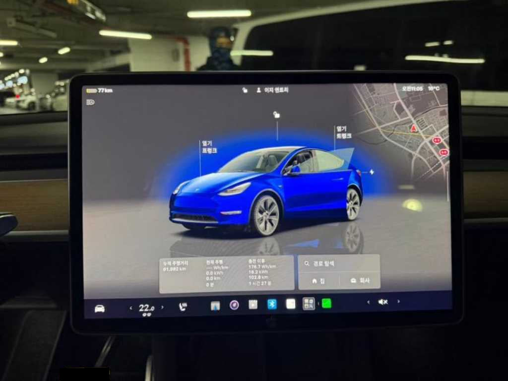 Tesla Model Y — photo 09