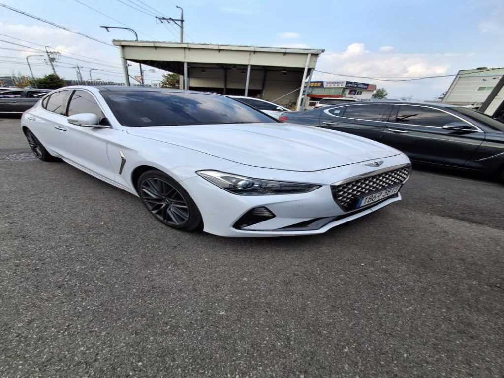 Genesis G70 — photo 03