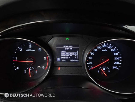 Kia Carnival — photo 08