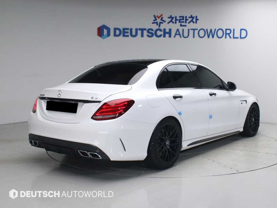 Mercedes-Benz C-Class — photo 02