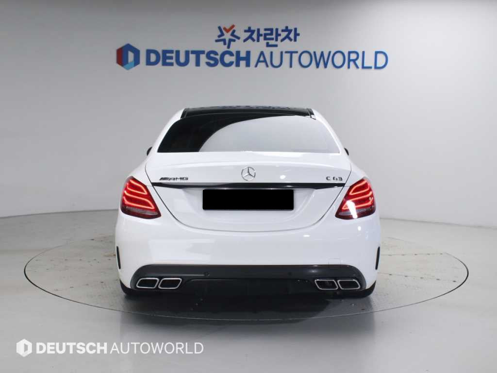 Mercedes-Benz C-Class — photo 04