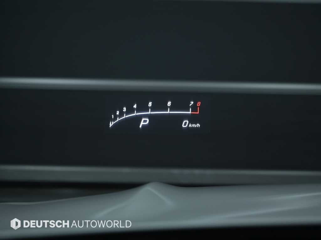 Mercedes-Benz C-Class — photo 17