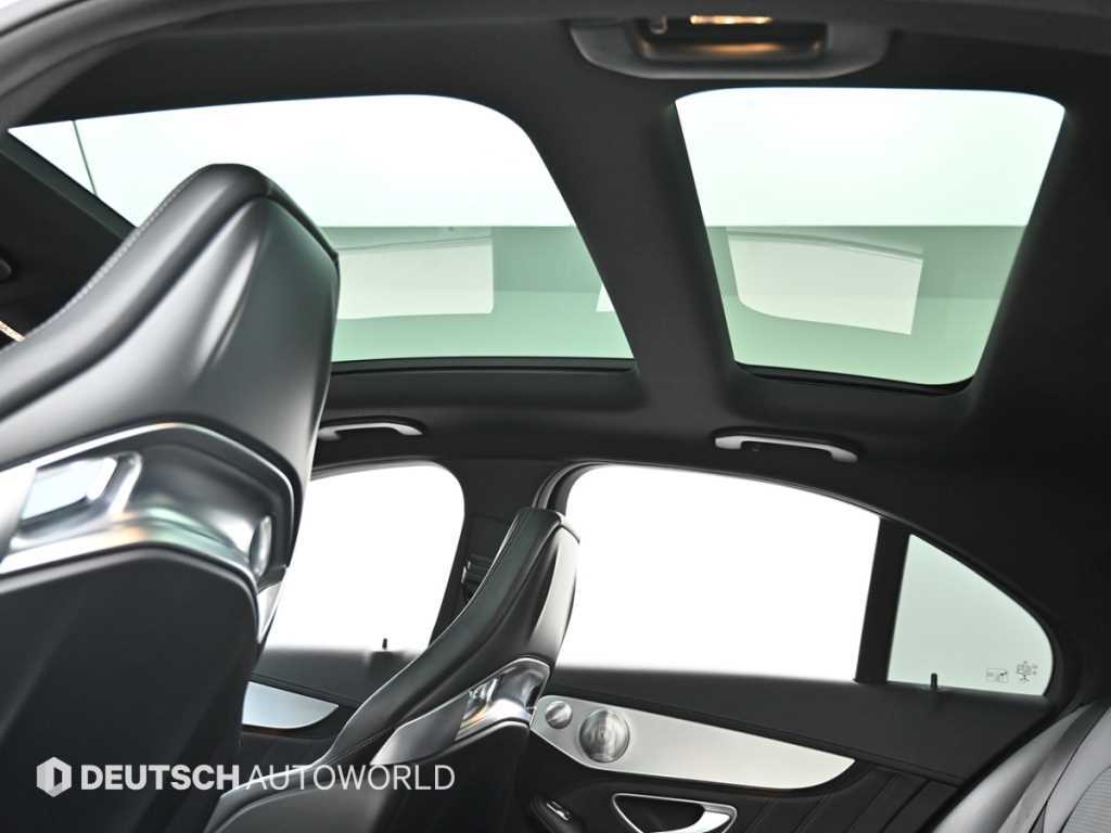Mercedes-Benz C-Class — photo 18