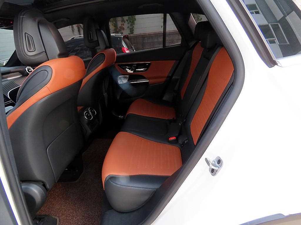Mercedes-Benz GLC-Class — photo 06