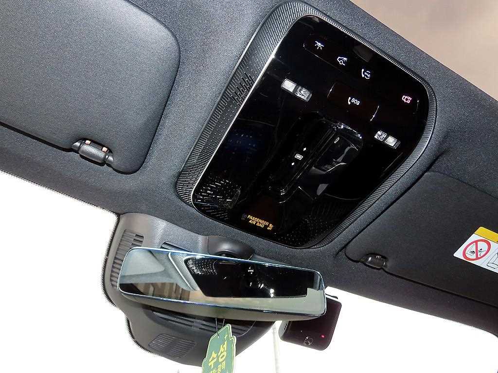 Mercedes-Benz GLC-Class — photo 13
