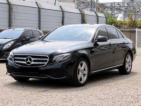 Mercedes-Benz E-Class — photo 02
