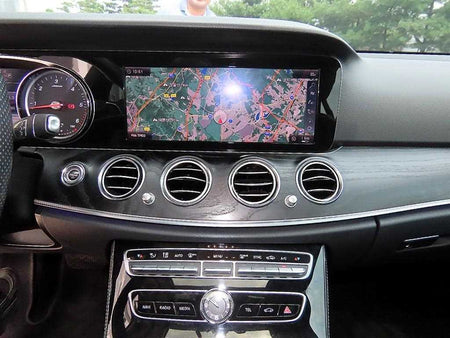 Mercedes-Benz E-Class — photo 14
