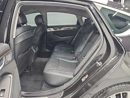Genesis G80 — photo 12