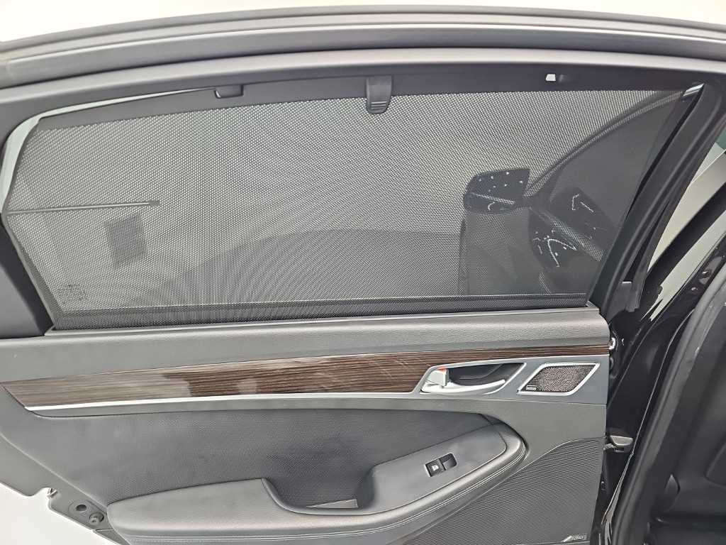 Genesis G80 — photo 13