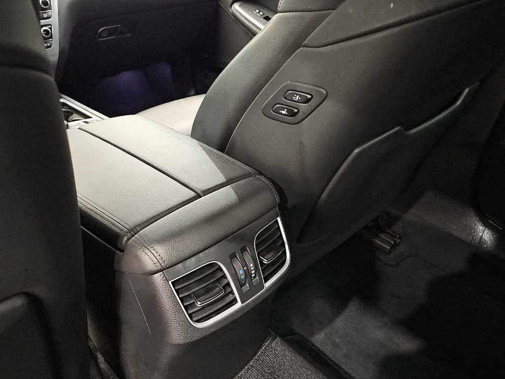 Genesis G80 — photo 14