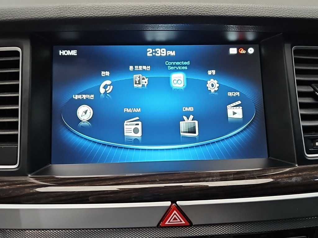Genesis G80 — photo 15
