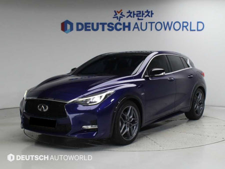 Infiniti Q30 — photo 01