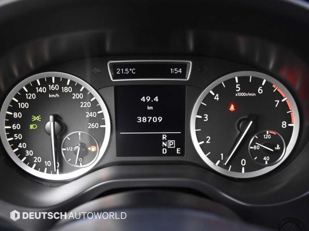 Infiniti Q30 — photo 07