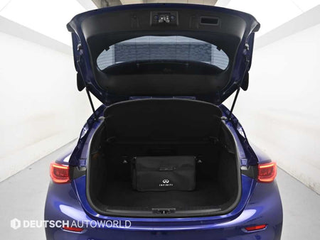 Infiniti Q30 — photo 18