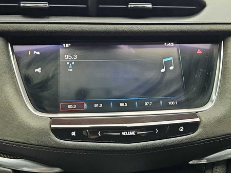 Cadillac XT5 — photo 14