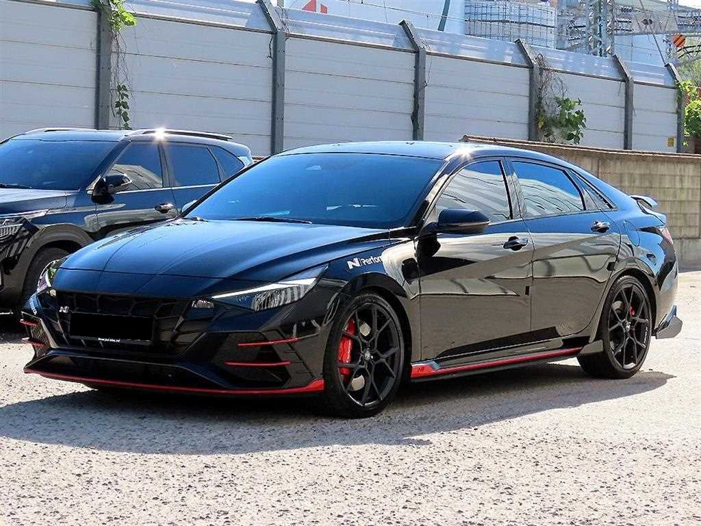 Hyundai Avante — photo 02
