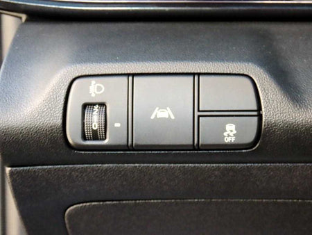 Hyundai Avante — photo 12