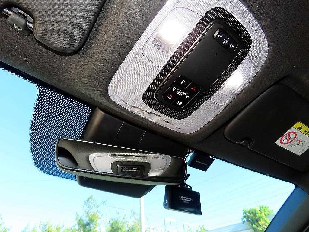 Hyundai Avante — photo 16