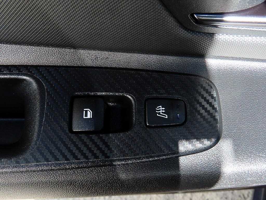 Hyundai Avante — photo 17