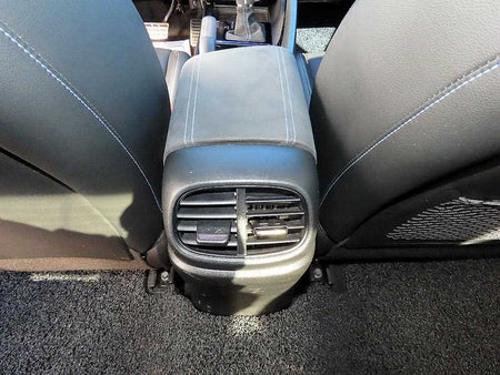 Hyundai Avante — photo 18
