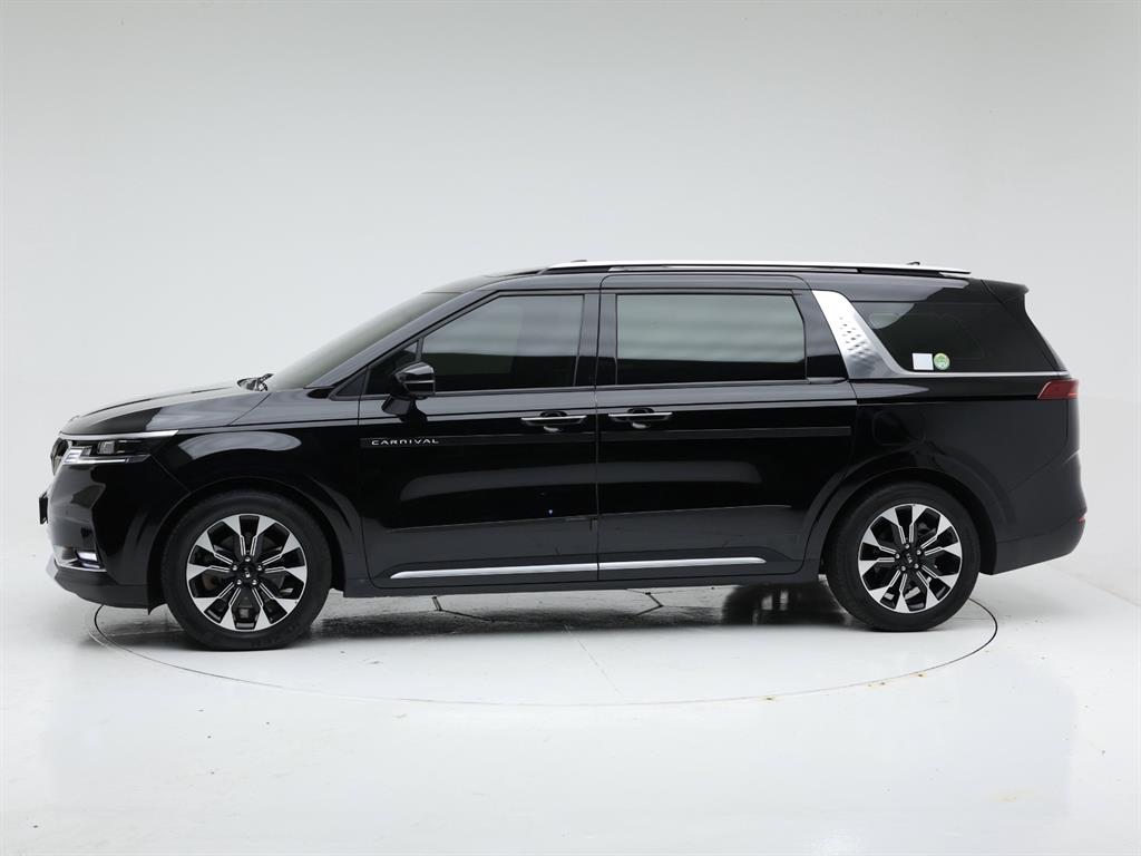 Kia Carnival — photo 03