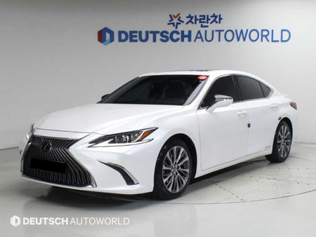 Lexus ES — photo 01