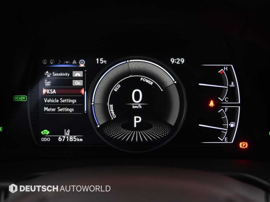 Lexus ES — photo 08