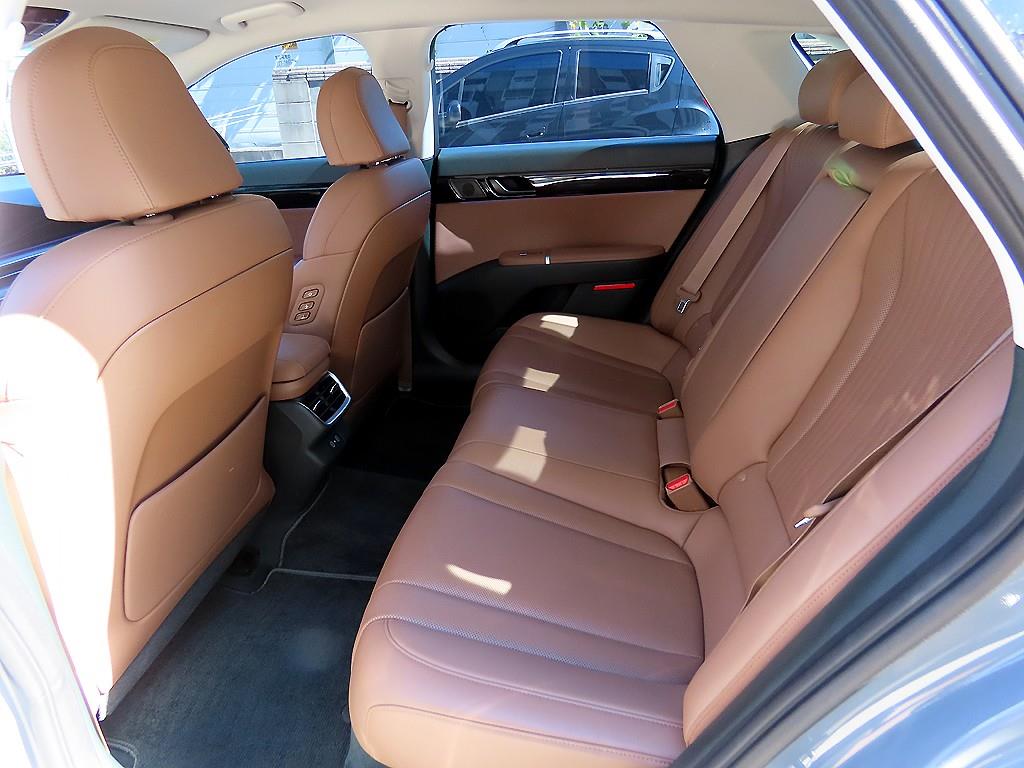 Hyundai Grandeur — photo 06