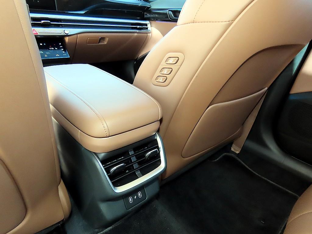 Hyundai Grandeur — photo 16