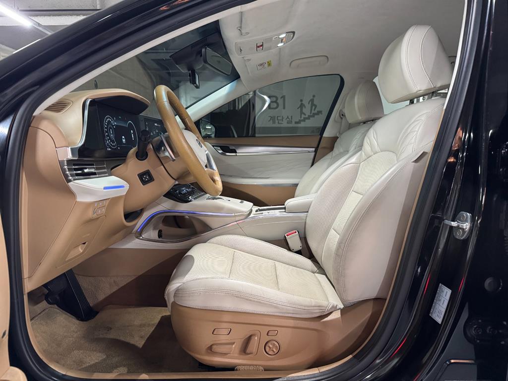 Hyundai Grandeur — photo 01