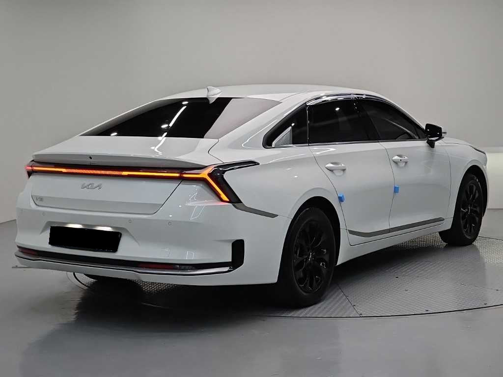 Kia K8 — photo 04