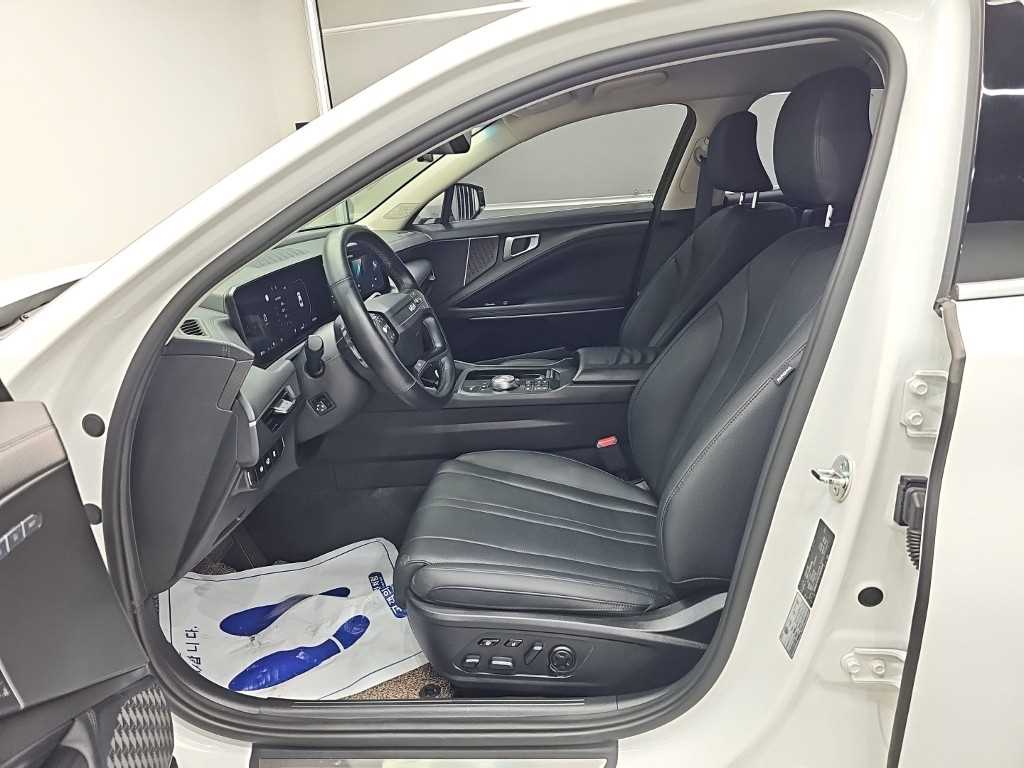 Kia K8 — photo 11