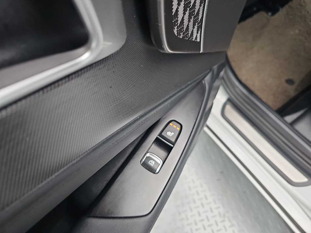 Kia K8 — photo 13