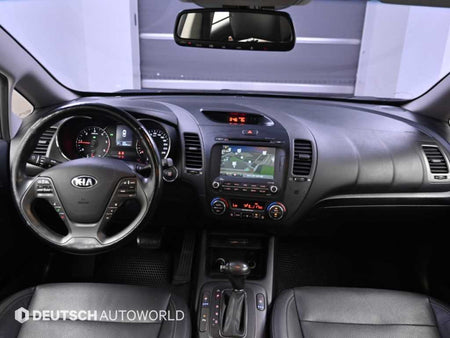 Kia K3 — photo 07