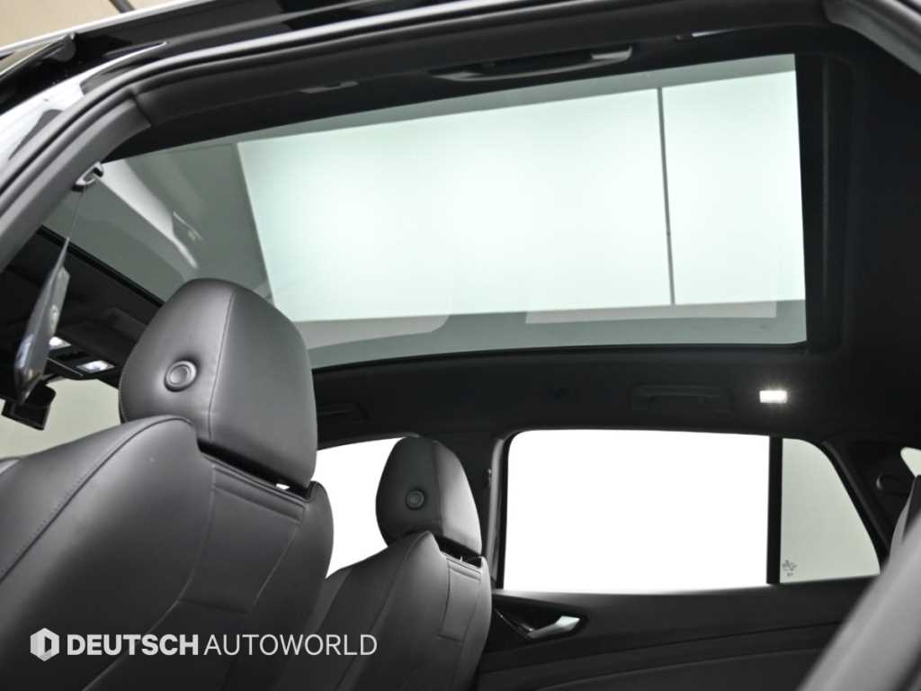 Volkswagen ID.4 — photo 18
