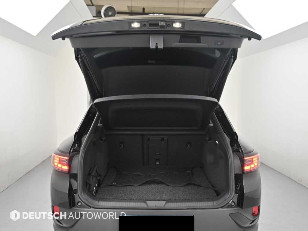 Volkswagen ID.4 — photo 19
