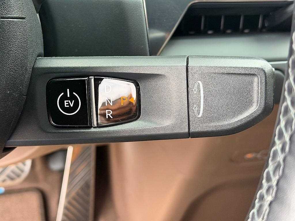 Kia EV9 — photo 11