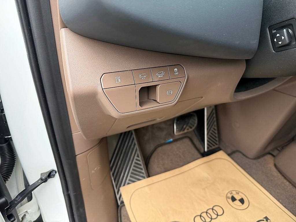 Kia EV9 — photo 13