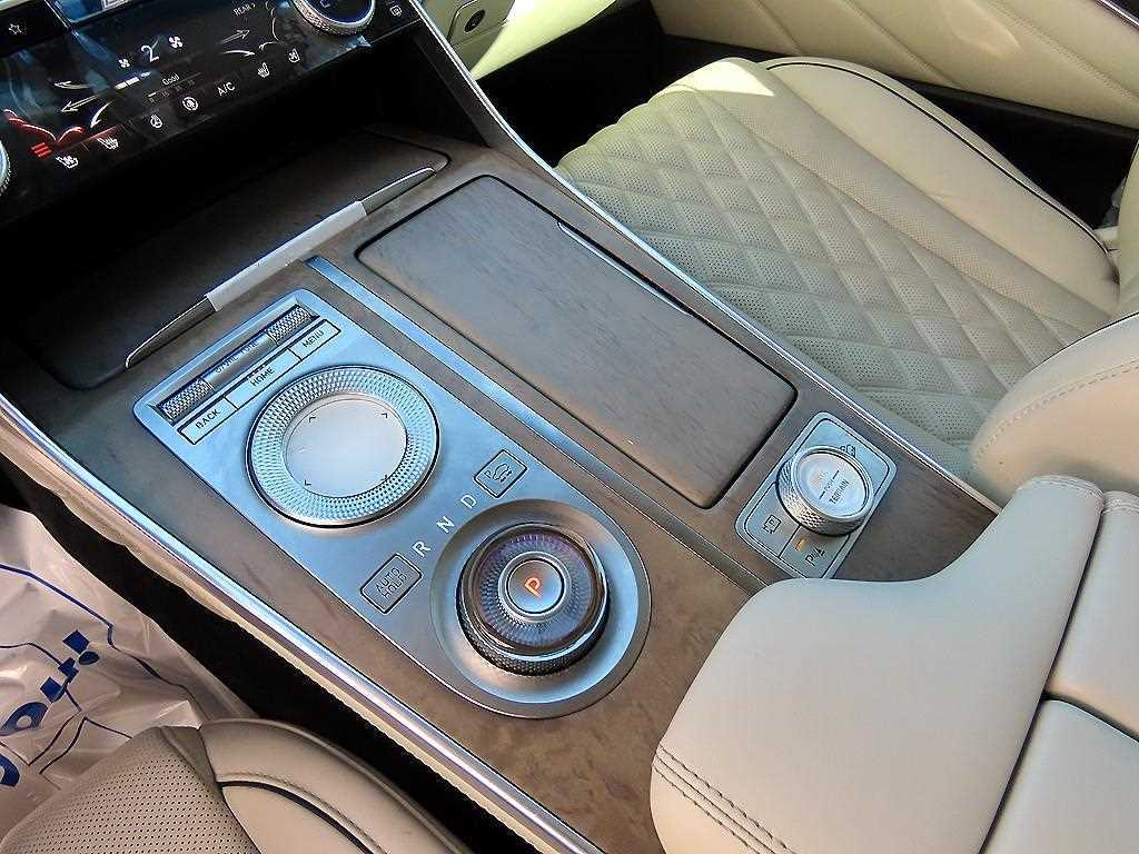 Genesis GV80 — photo 10