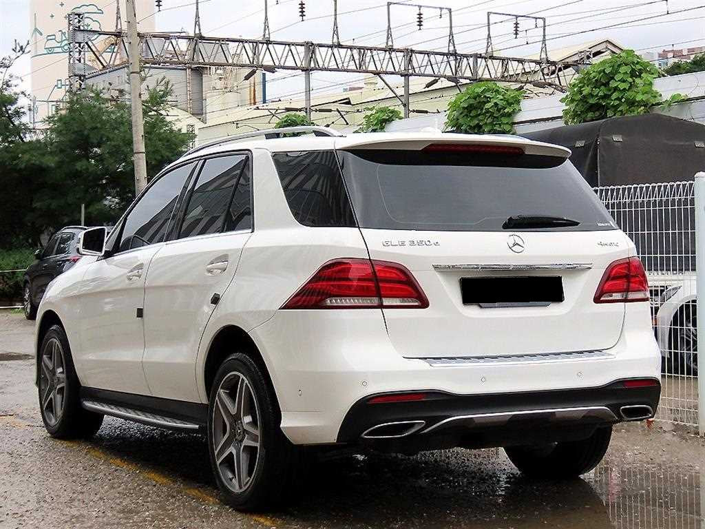 Mercedes-Benz GLE-Class — photo 03
