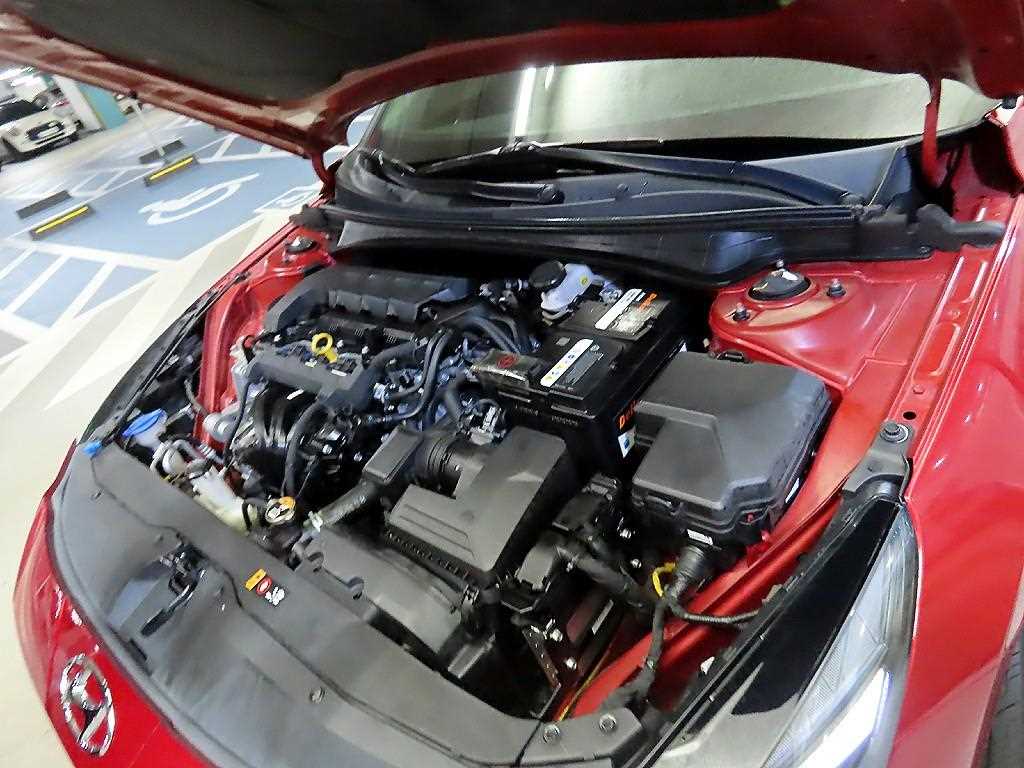 Hyundai Avante — photo 19