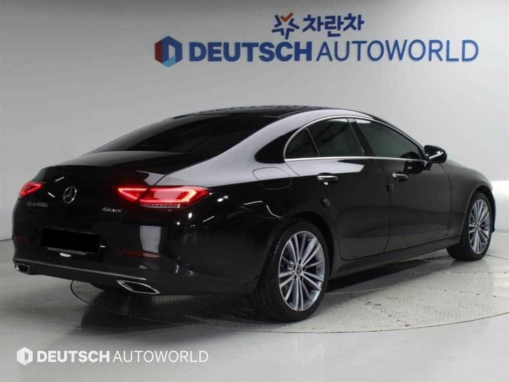Mercedes-Benz CLS-Class — photo 02