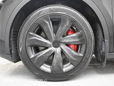 Tesla Model Y — photo 05