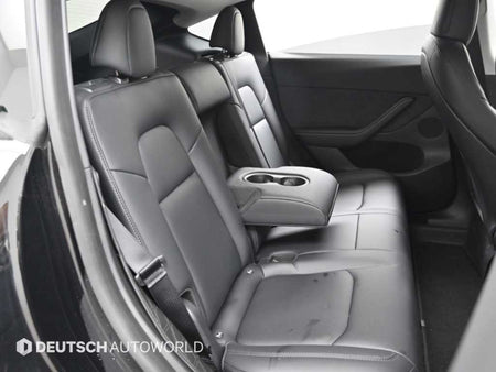 Tesla Model Y — photo 12
