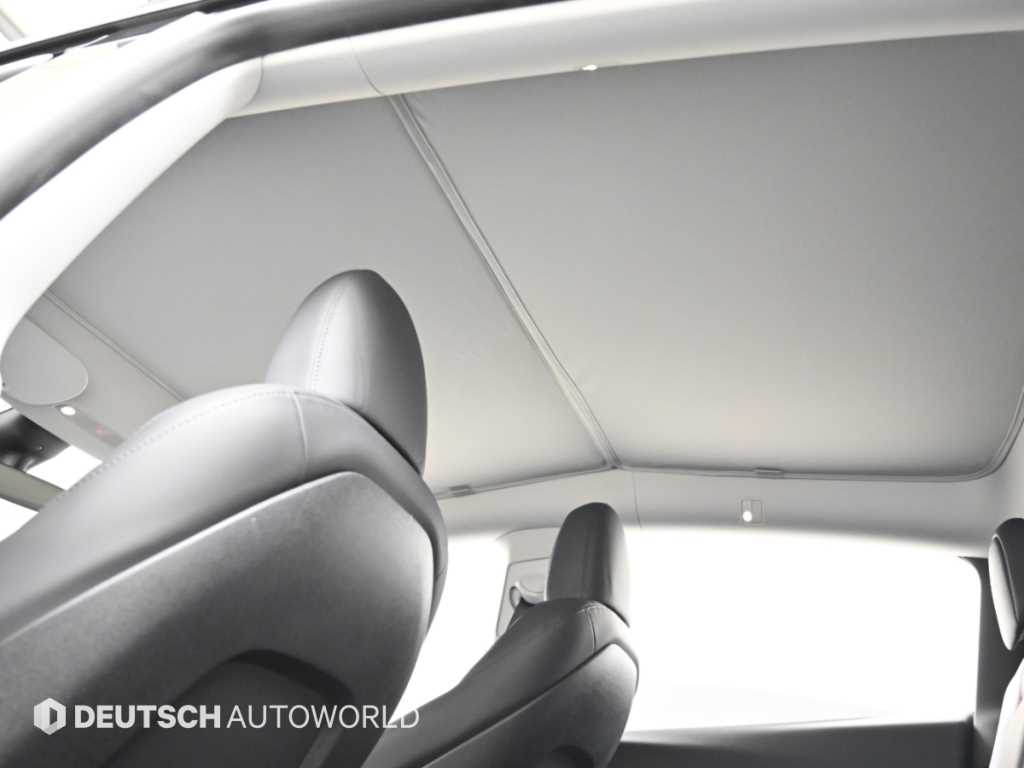 Tesla Model Y — photo 18