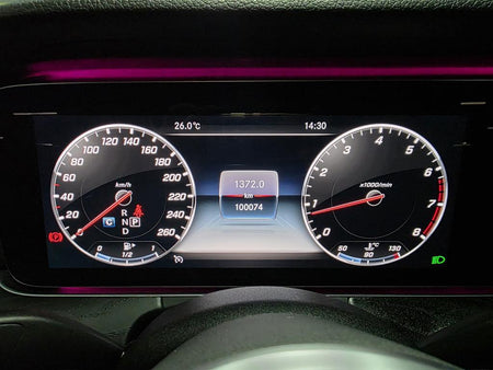 Mercedes-Benz E-Class — photo 06