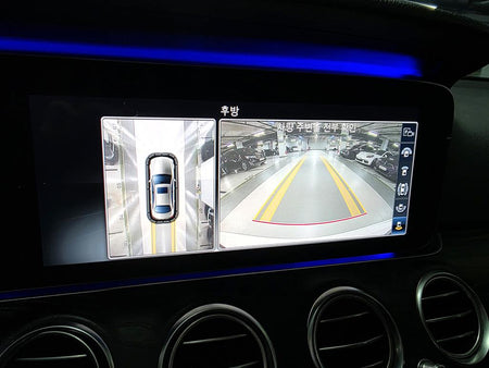 Mercedes-Benz E-Class — photo 12