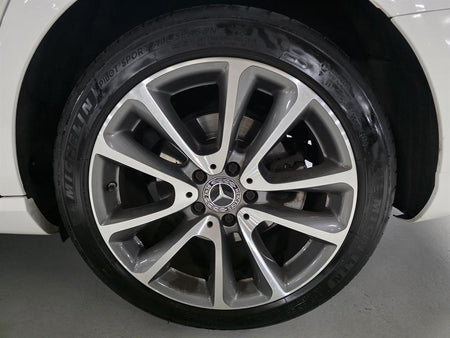 Mercedes-Benz E-Class — photo 19