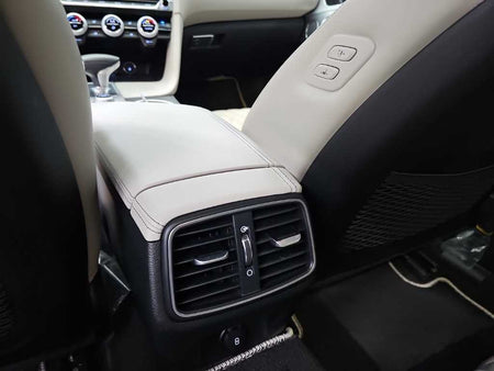 Genesis G70 — photo 14