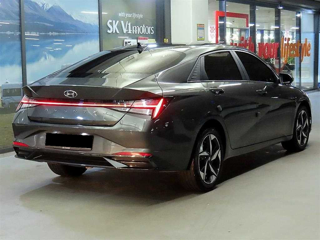Hyundai Avante — photo 04